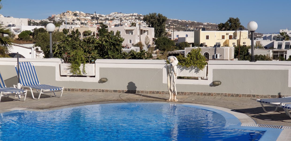 Unser Pool und die Terrasse
