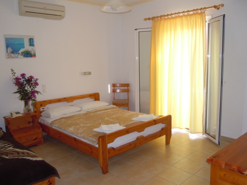 Triple room